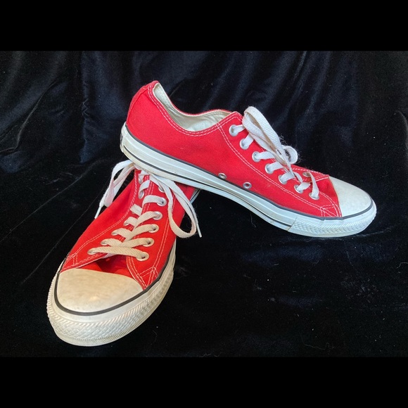 Men’s Converse All Stars - Picture 4 of 6